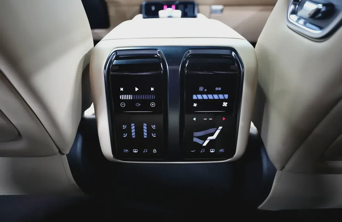 BYD Leopard 8