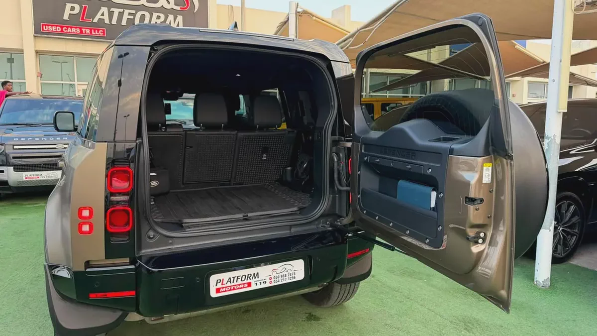 Land Rover Defender 110 SE P400 2022 | American Specs | Clean Title-8-8