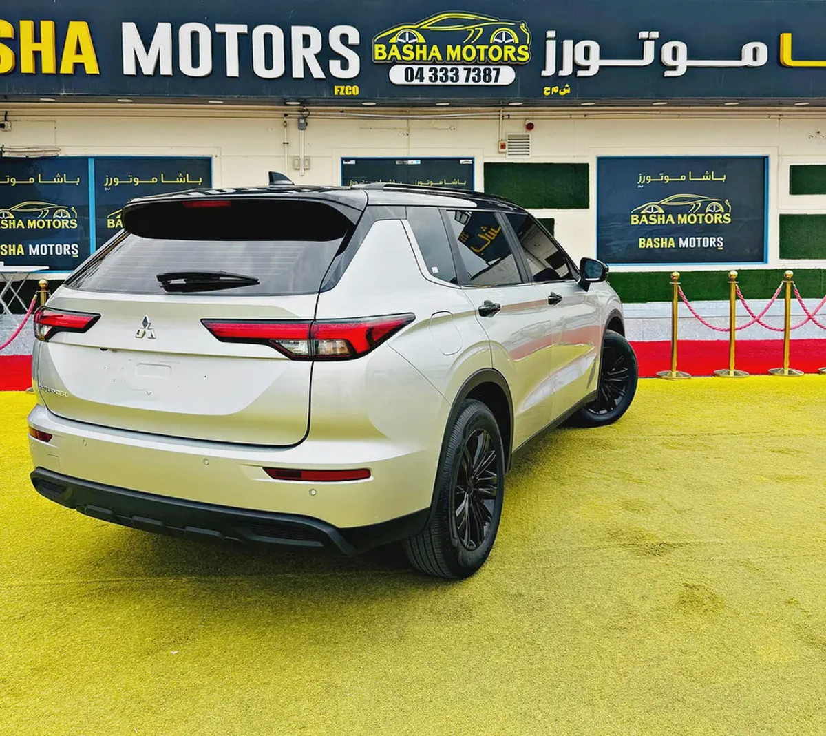 2023 Mitsubishi Outlander - GCC Specs - Like New!-4-4