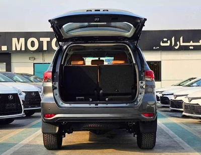 Toyota Fortuner EXR FORTUNER || 2.4L DIESEL V4 4WD / FR&RR PARKING SENSEOR / MANUAL AC (CODE # FDMC)-5