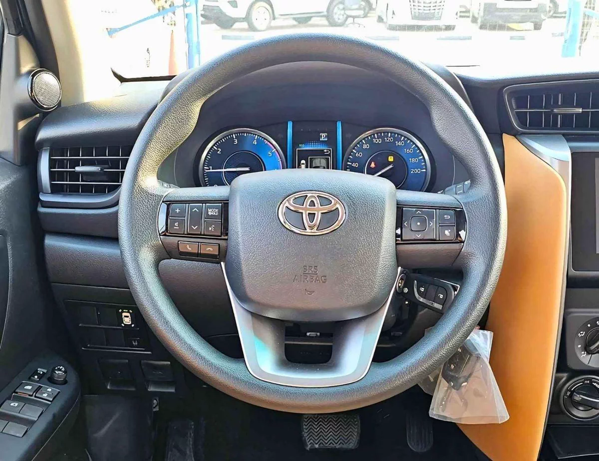Toyota Fortuner EXR FORTUNER || 2.4L DIESEL V4 4WD / FR&RR PARKING SENSEOR / MANUAL AC (CODE # FDMC)-14-0
