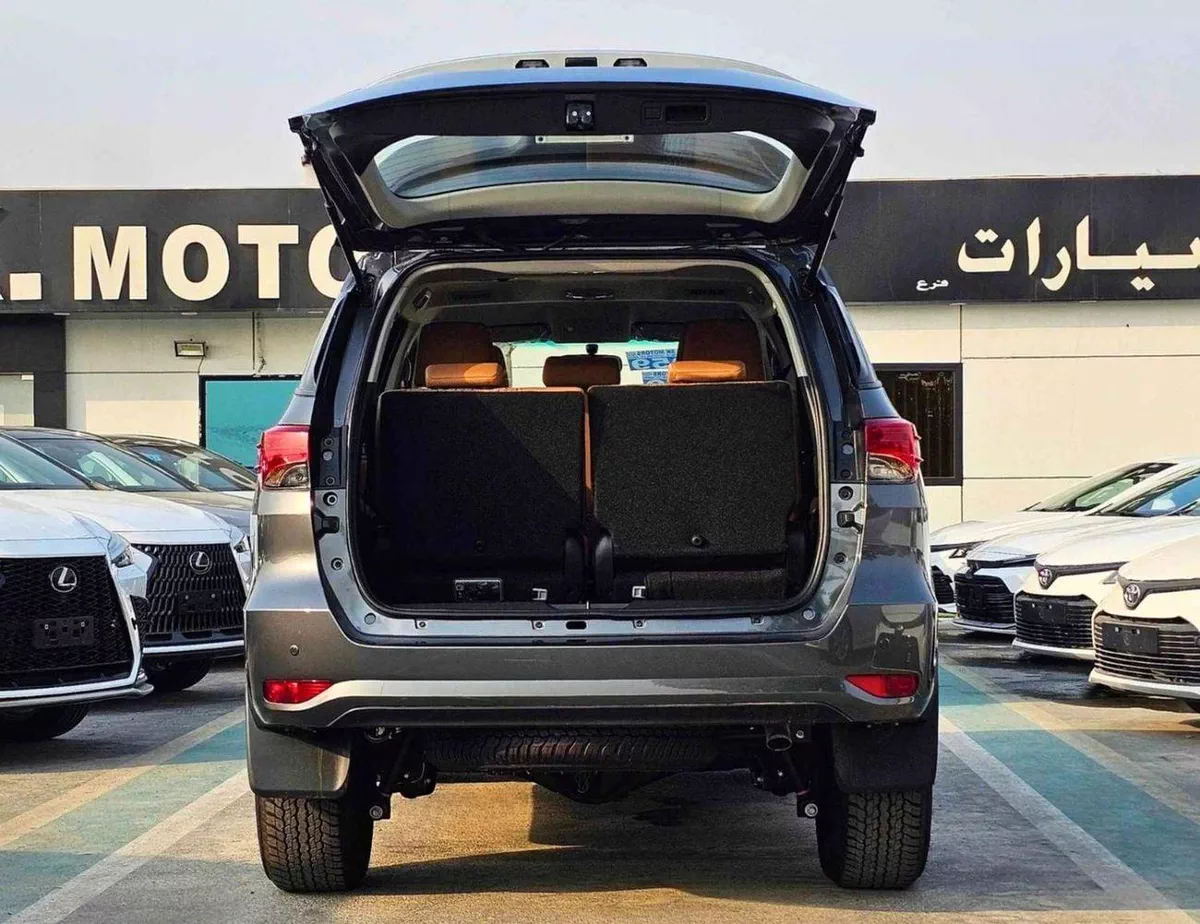 Toyota Fortuner EXR FORTUNER || 2.4L DIESEL V4 4WD / FR&RR PARKING SENSEOR / MANUAL AC (CODE # FDMC)-5-0