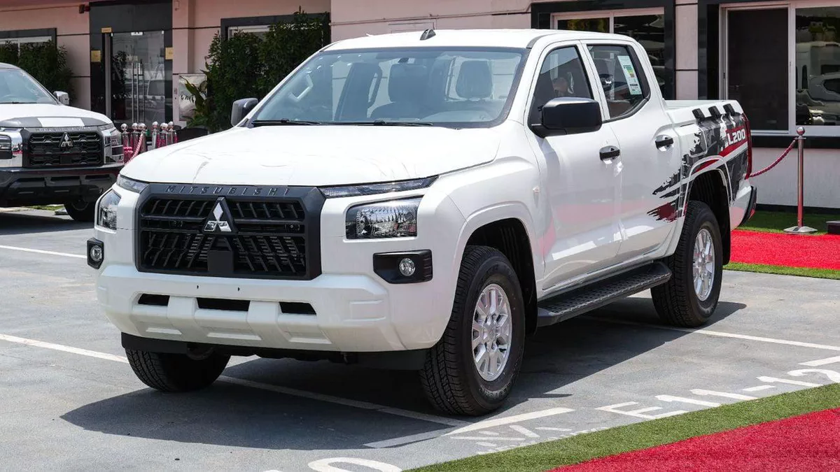 Mitsubishi L200 GLX Brand New – 2.5L Turbo Diesel 4WD Manual – C86 – GCC 2026-2-0