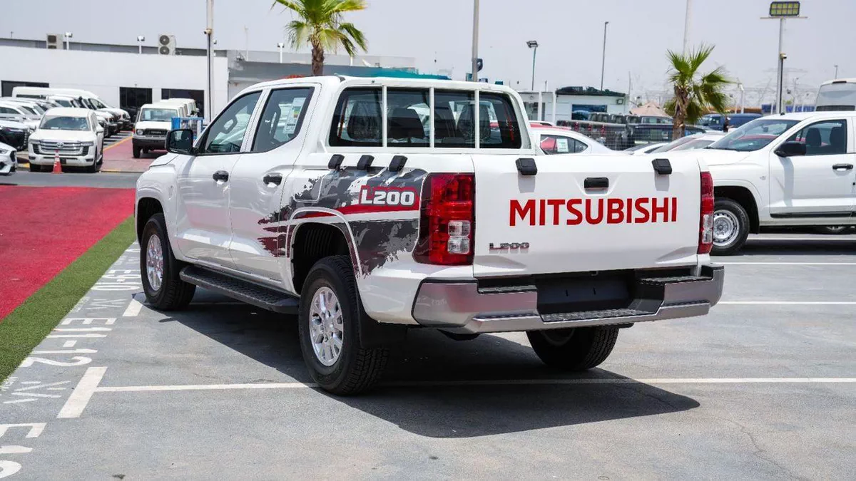 Mitsubishi L200 GLX Brand New – 2.5L Turbo Diesel 4WD Manual – C86 – GCC 2026-3-0