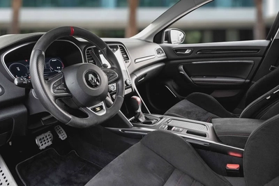 2,448 P.M |  Megane RS | 0% Downpayment | Renault Warranty!-8