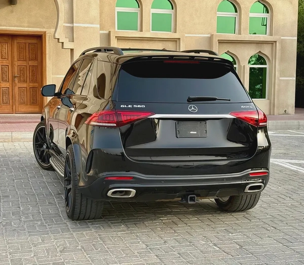مرسيدس بنز GLE 580 فل اوبشن Mercedes-Benz GLE 580 2020 - American Specs