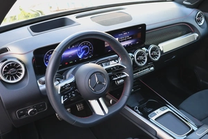 2025 Mercedes-Benz EQB 350 4MATIC | 8500KM-GCC Specs | Brand New-UNDER WARRANTY  SERVICE