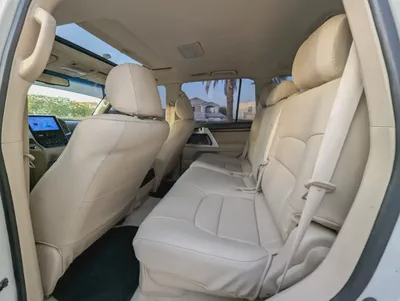 Toyota Land Cruiser 2018 GXR Top Full Option | GCC Specs | V8 4.6L |-6