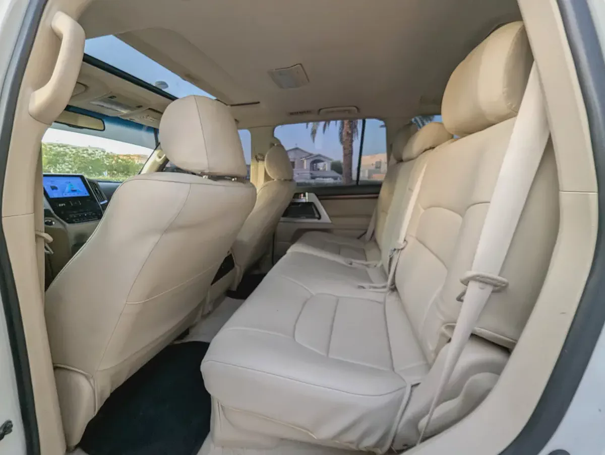 Toyota Land Cruiser 2018 GXR Top Full Option | GCC Specs | V8 4.6L |-6-6