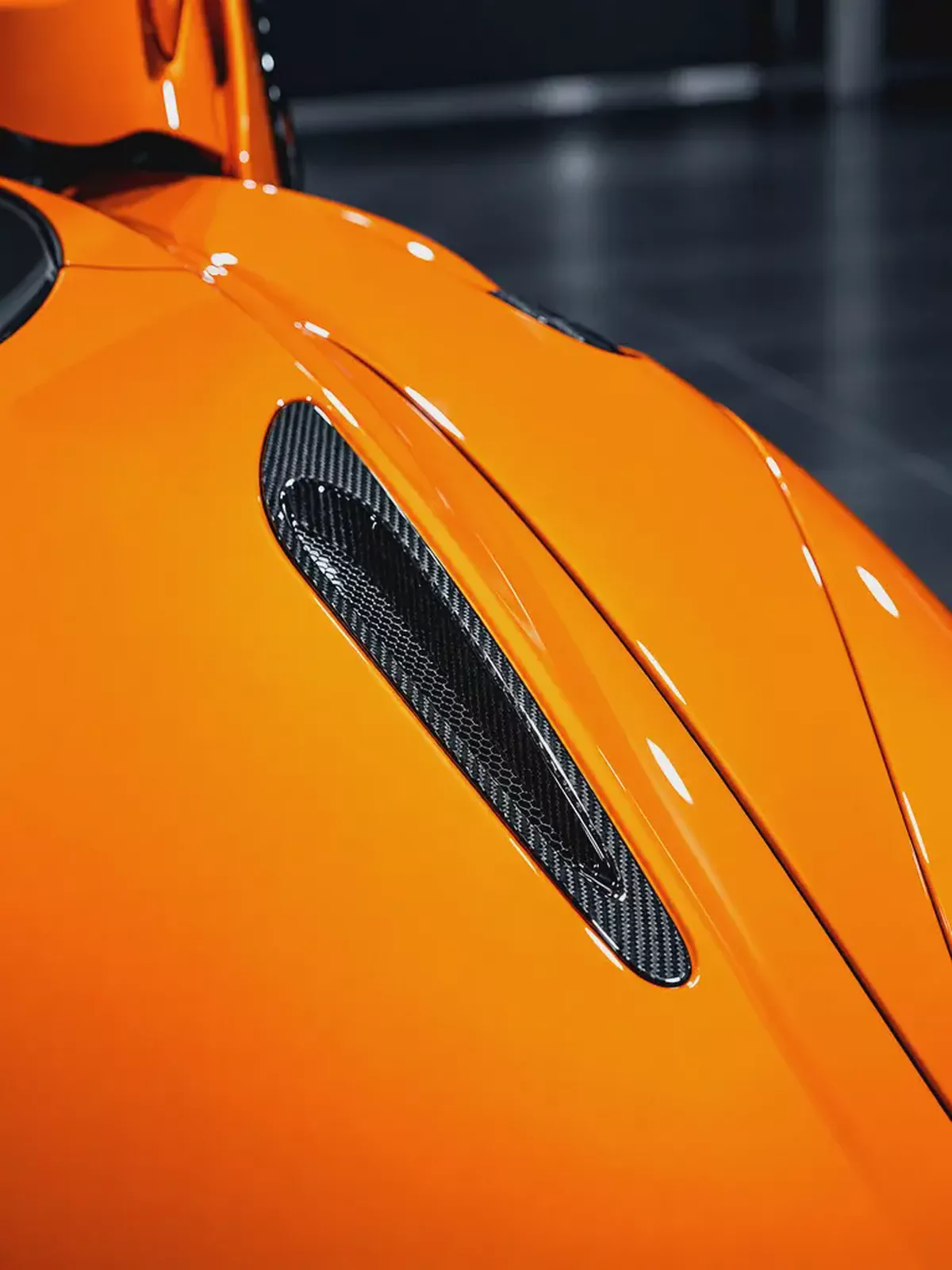 McLaren 765LT Spider, GCC, Under Warranty, Fully Loaded, Convertible,  Full Carbon Fibre, PPF-10-10