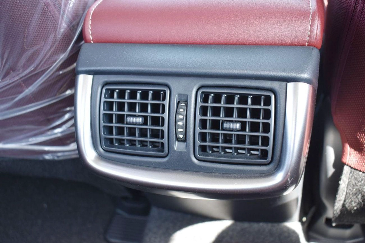 Toyota Hilux SGLX HILUX SR5 2.7L V4 PETROL MANUL-14-0