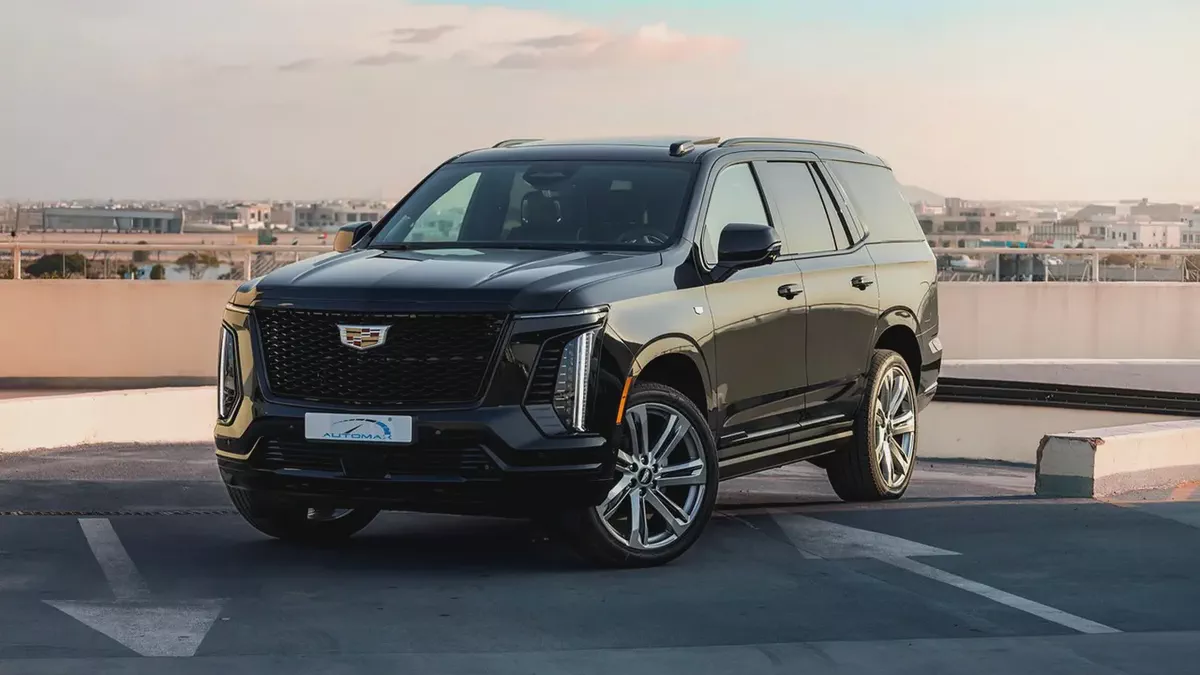 2026 Cadillac Escalade 600 Sport Platinum V8 6.2L 0KM With 5 Years Or 200,000 Km Warranty