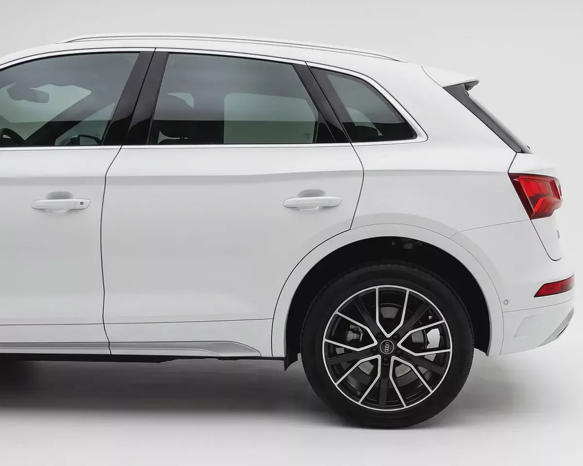 Audi Q5 45 TFSI Quattro S Line 2024 | Full Option | Original Paint | AED 2,448 / Monthly-5-5