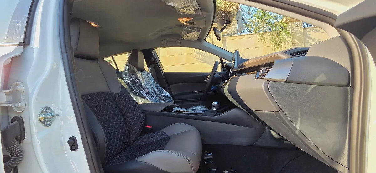 2023-Toyota C-HR VX Hybrid-Brand New-Bank Finance Available-10-10
