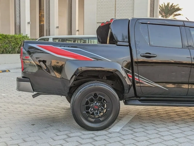 TOYOTA HILUX 2021 FACELIFTED 2025 GR SPORT GCC IN EXCELLENT CONDITION-13