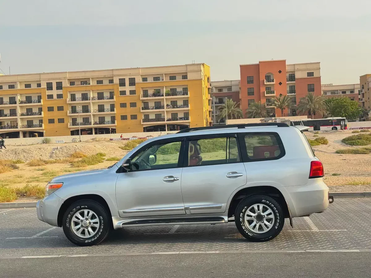 Toyota Land Cruiser 2012 GXR V6 4.0L Accident Free-7-7