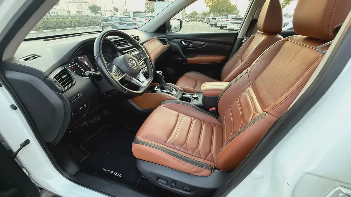 2018 Nissan X-Trail SL top option Gcc specs , excellent condition-7-7