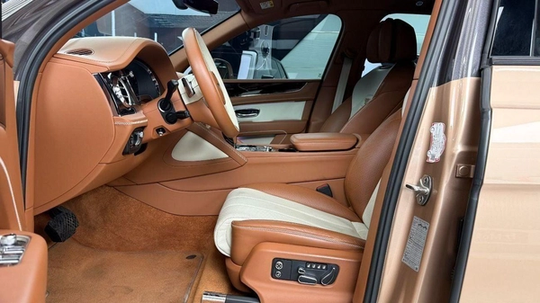 Bentley Bentayga ONYX S 4.0T - Bentley Bentayga 2022