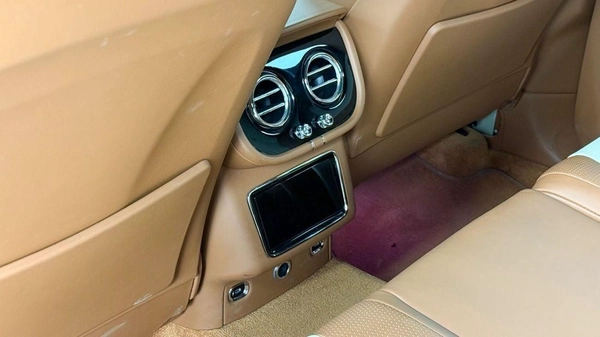 Bentley Bentayga ONYX S 4.0T - Bentley Bentayga 2022