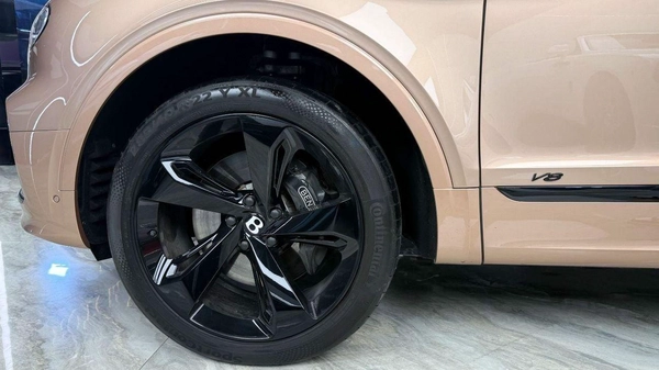 Bentley Bentayga ONYX S 4.0T - Bentley Bentayga 2022
