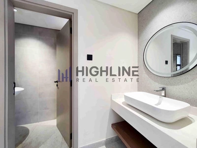Exclusive 4-Bedroom Luxury Villa Near the Beach-9