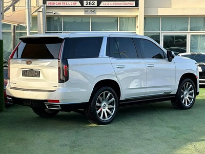 2022 Cadillac Escalade Platinum | GCC Specs full optiono original paint Under warranty Mileage-8