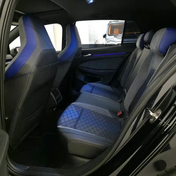 Volkswagen Golf R Performance Edition 2024 | GCC Specs | Brand New
