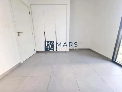 Luxury| Spacious| 2 Bedroom Apartment| With Balcony+ Covered Parking| Best Price-13