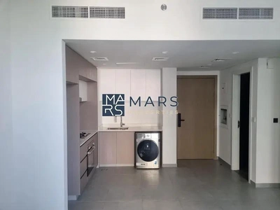 Luxury| Spacious| 2 Bedroom Apartment| With Balcony+ Covered Parking| Best Price-19
