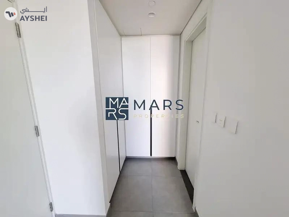 Luxury| Spacious| 2 Bedroom Apartment| With Balcony+ Covered Parking| Best Price-10-10