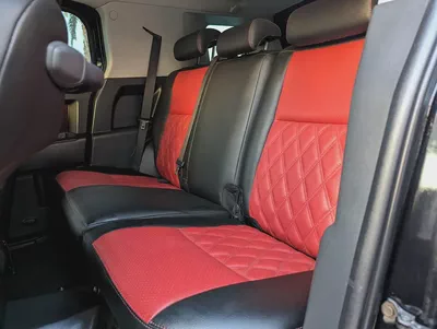 TOYOTA FJ CRUISER 2011 GCC IN EXCELLENT CONDITION-3