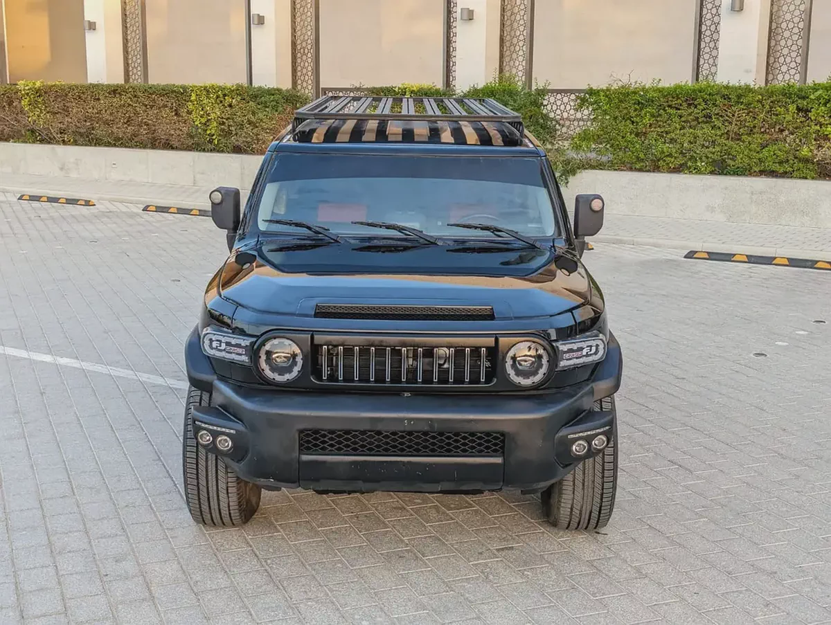 TOYOTA FJ CRUISER 2011 GCC IN EXCELLENT CONDITION-16-16