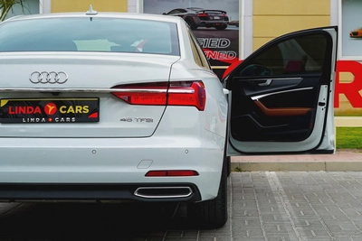 Audi A6 2020-16