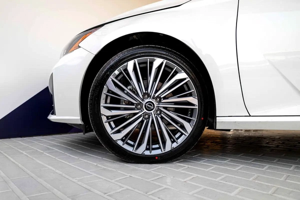 Dealership Warranty 3 years | AED 1,840 Monthly | Nissan Altima SL 2.5L | GCC | Zero Down Payment