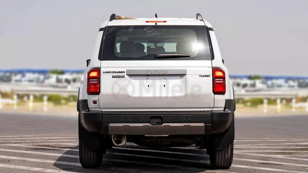Toyota Prado 250 WX ALL ROUNDER-G | IN-HOUSE FINANCING AVAILABLE | 0% DOWNPAYMENT (BANK)-6-0