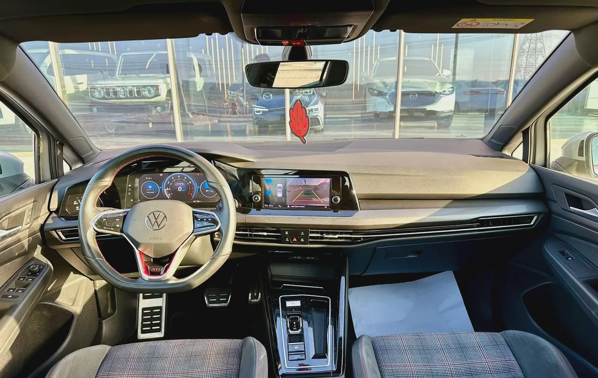 1,410-MONTHLY | 2.0 TURBO GOLF GTI P1 | PANORAMIC SUNROOF | WARRANTY
