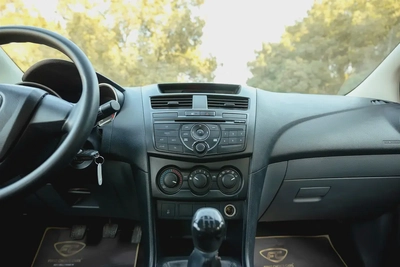 Mazda BT-50 | Double Cabin 4X2 | Manual | GCC Specs | Ref#M99655-15