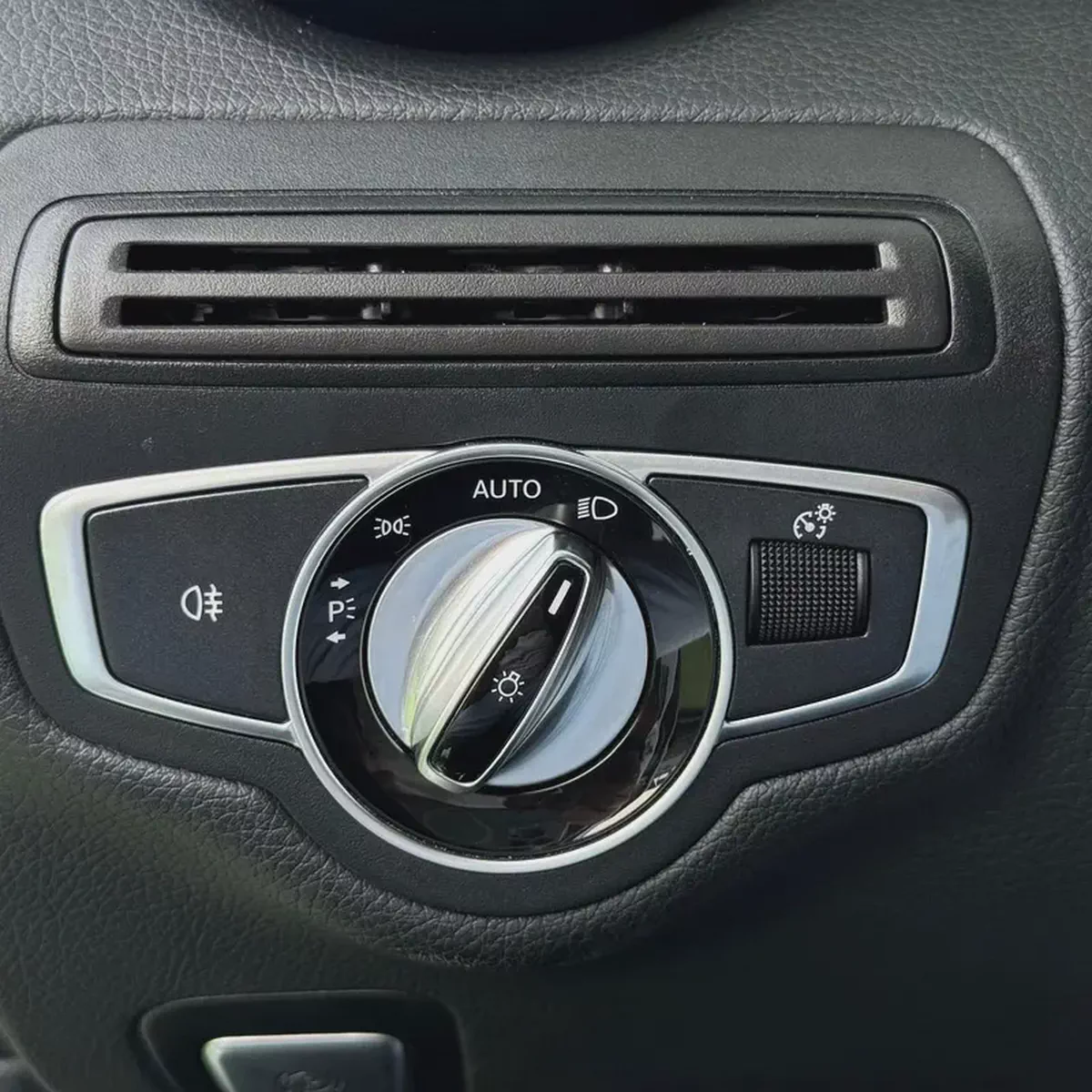 Mercedes C 200 2016 NO Accident Deisel Korean Specs-14-14