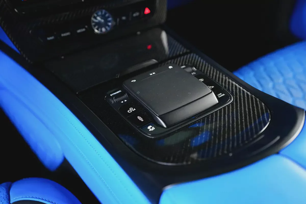 Mercedes Benz G63 AMG-2025 Facelift-Dual Tone Color-Blue Interior Leather Upgrade- Carbon Fiber-15-15