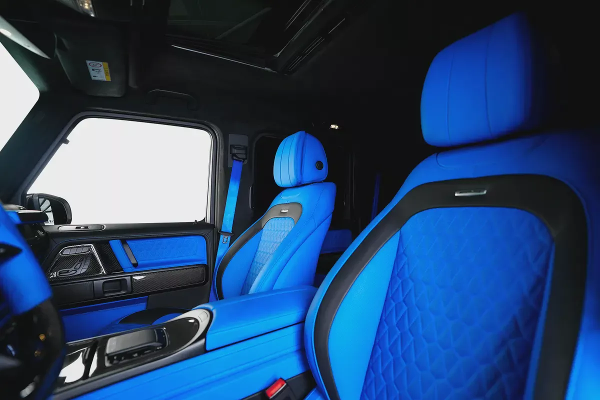 Mercedes Benz G63 AMG-2025 Facelift-Dual Tone Color-Blue Interior Leather Upgrade- Carbon Fiber-18-18