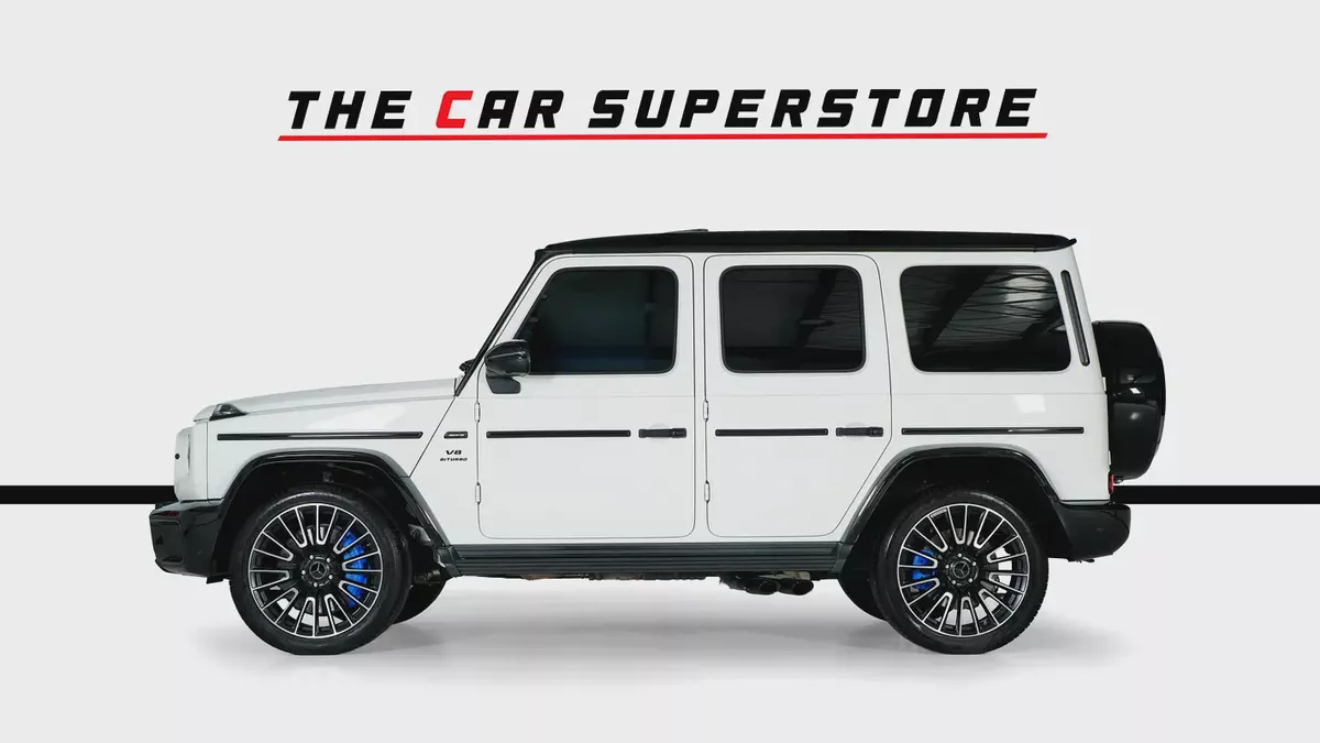 Mercedes Benz G63 AMG-2025 Facelift-Dual Tone Color-Blue Interior Leather Upgrade- Carbon Fiber-4-4