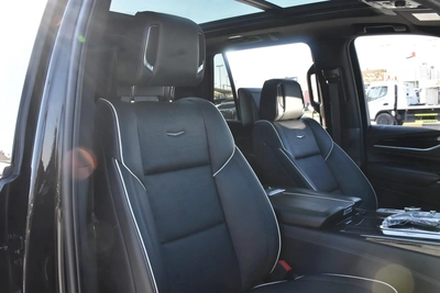CADILLAC ESCALADE LUXURY 2023 | BLACK-22