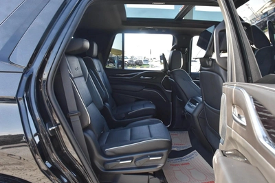 CADILLAC ESCALADE LUXURY 2023 | BLACK-23