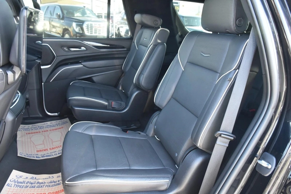 CADILLAC ESCALADE LUXURY 2023 | BLACK