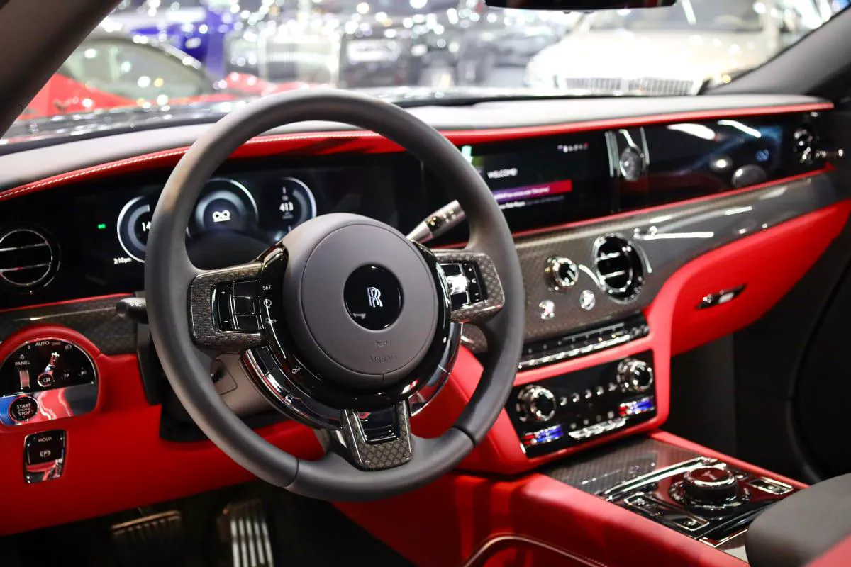Rolls-Royce Spectre Black Badge-3-3