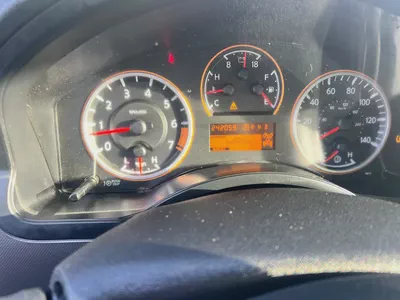 2015 Nissan Armada SE | V8 5.6L | Clean Interior | Family SUV-15