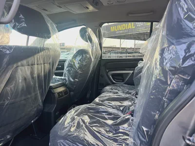 2015 Nissan Armada SE | V8 5.6L | Clean Interior | Family SUV-6