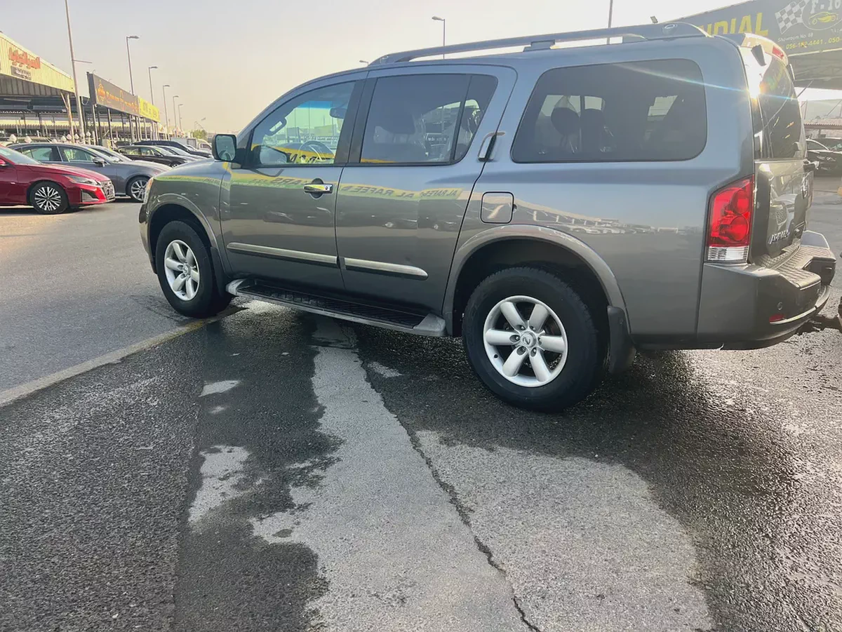 2015 Nissan Armada SE | V8 5.6L | Clean Interior | Family SUV-4-4