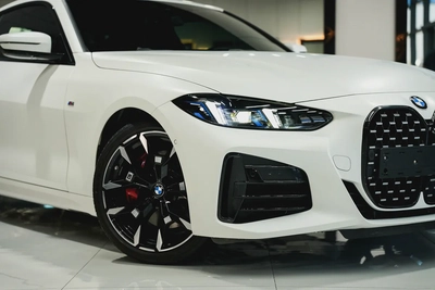 BMW 4-Series 430i M Sport 2025 GCC Specs - Like New!-6
