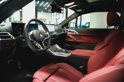 BMW 4-Series 430i M Sport 2025 GCC Specs - Like New!-11